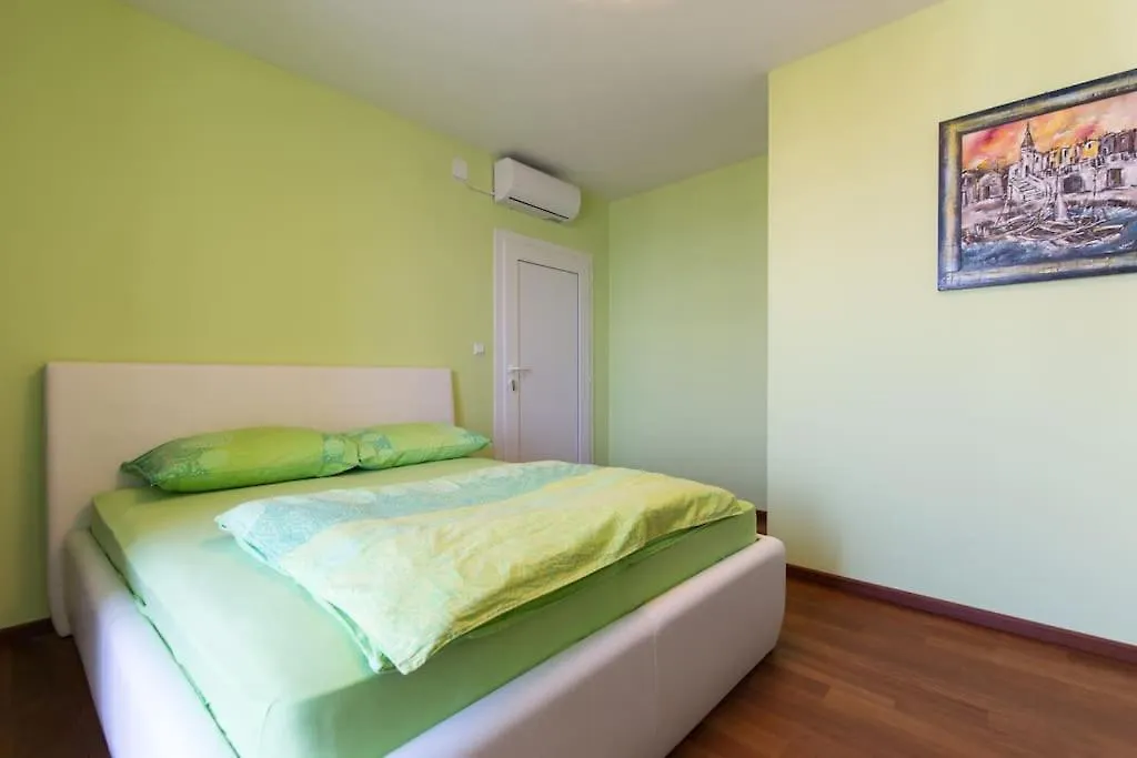 Villa Ajda - Green Room Omisalj Apartment