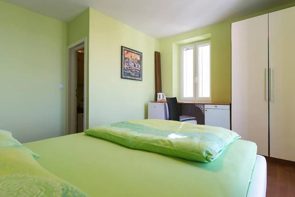 Apartment Villa Ajda - Green Room Omisalj Croatia